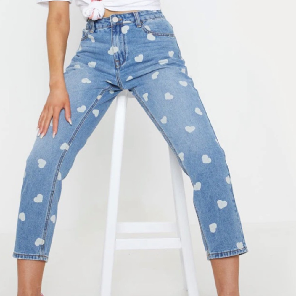 PrettyLittleThing heart straight leg high waist jeans